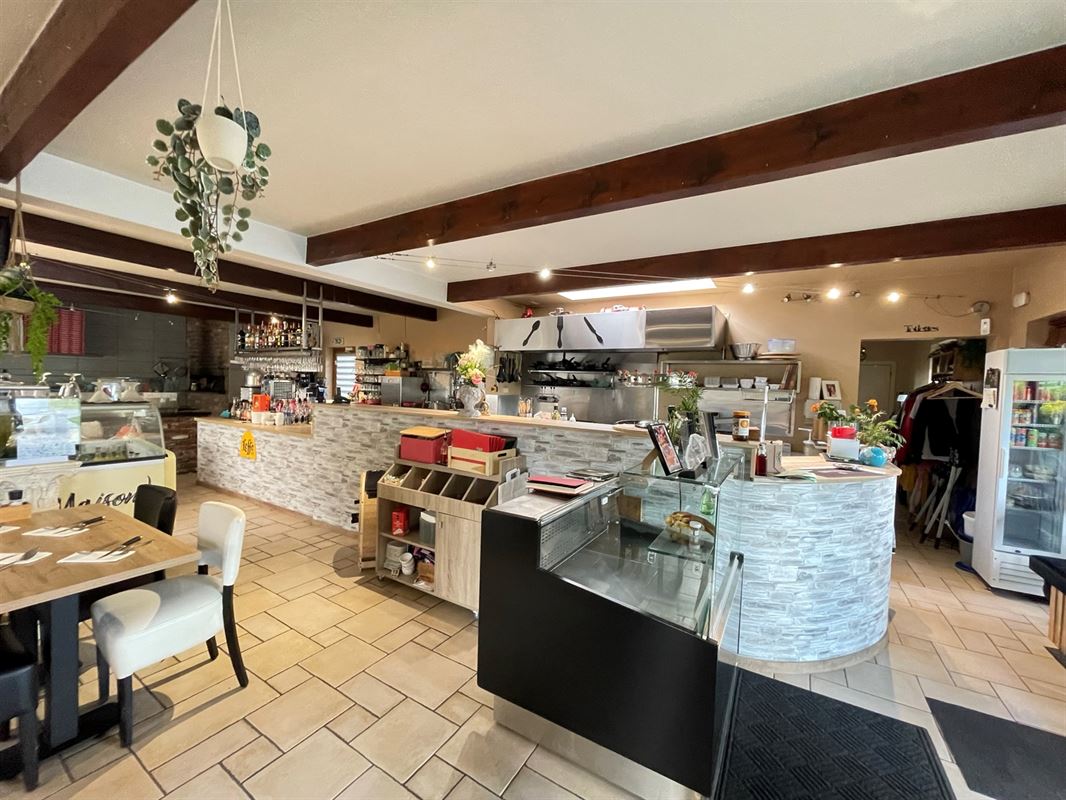 Magnifique immeuble mixte idéalement situé