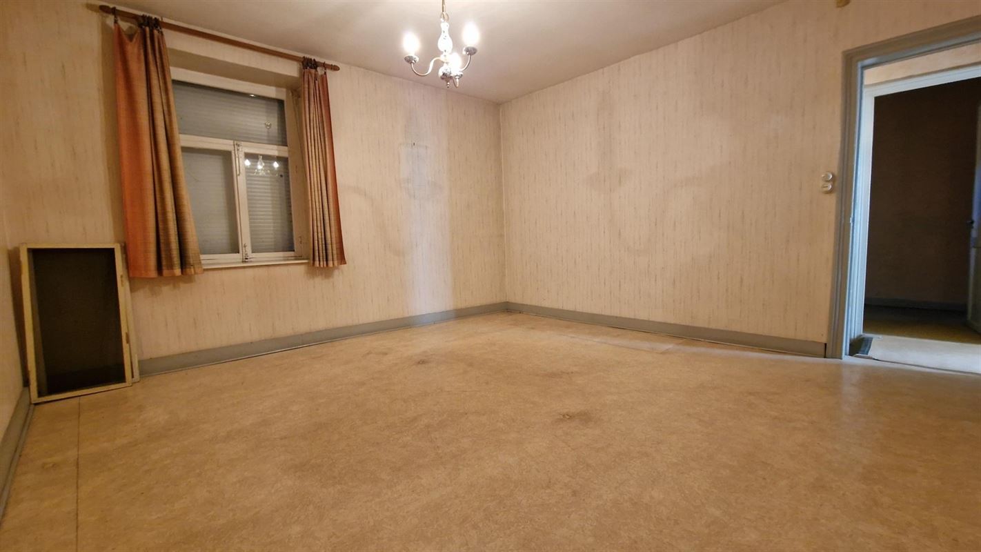 MAISON TRES BIEN SITUEE A FLOREFFE, GARE ET BUS