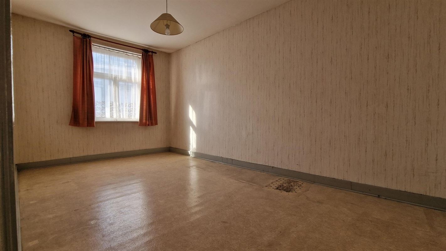 MAISON TRES BIEN SITUEE A FLOREFFE, GARE ET BUS