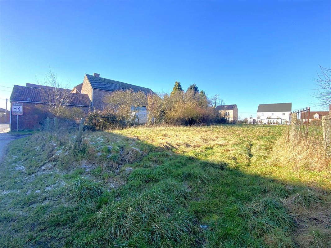 PLAT - PRET A CONSTRUIRE - PROCHE DES FACILITES