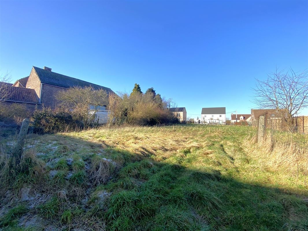 PLAT - PRET A CONSTRUIRE - PROCHE DES FACILITES