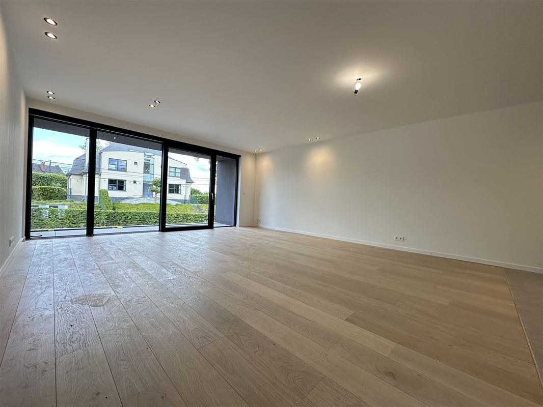 Suberbe appartement 1ch - dress/bureau!