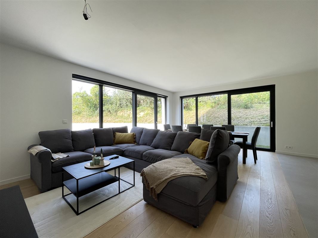 Charmant Rez-de-chaussée 2ch avec jardin! Superbes finitions