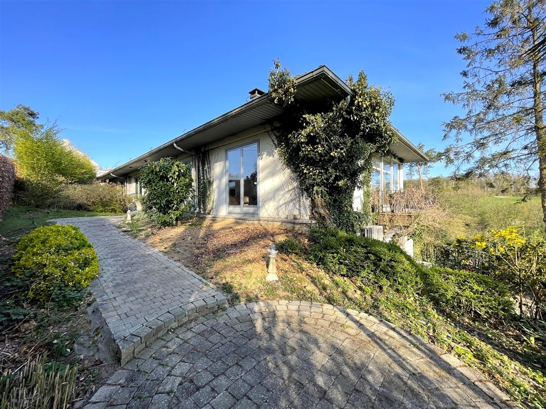 Villa nichée dans un cadre exceptionnel