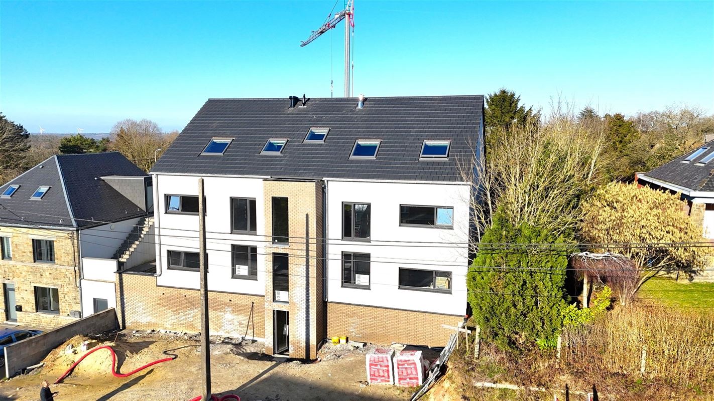 1er ETAGE, LUMINEUX, TERRASSE, 2CH - E22