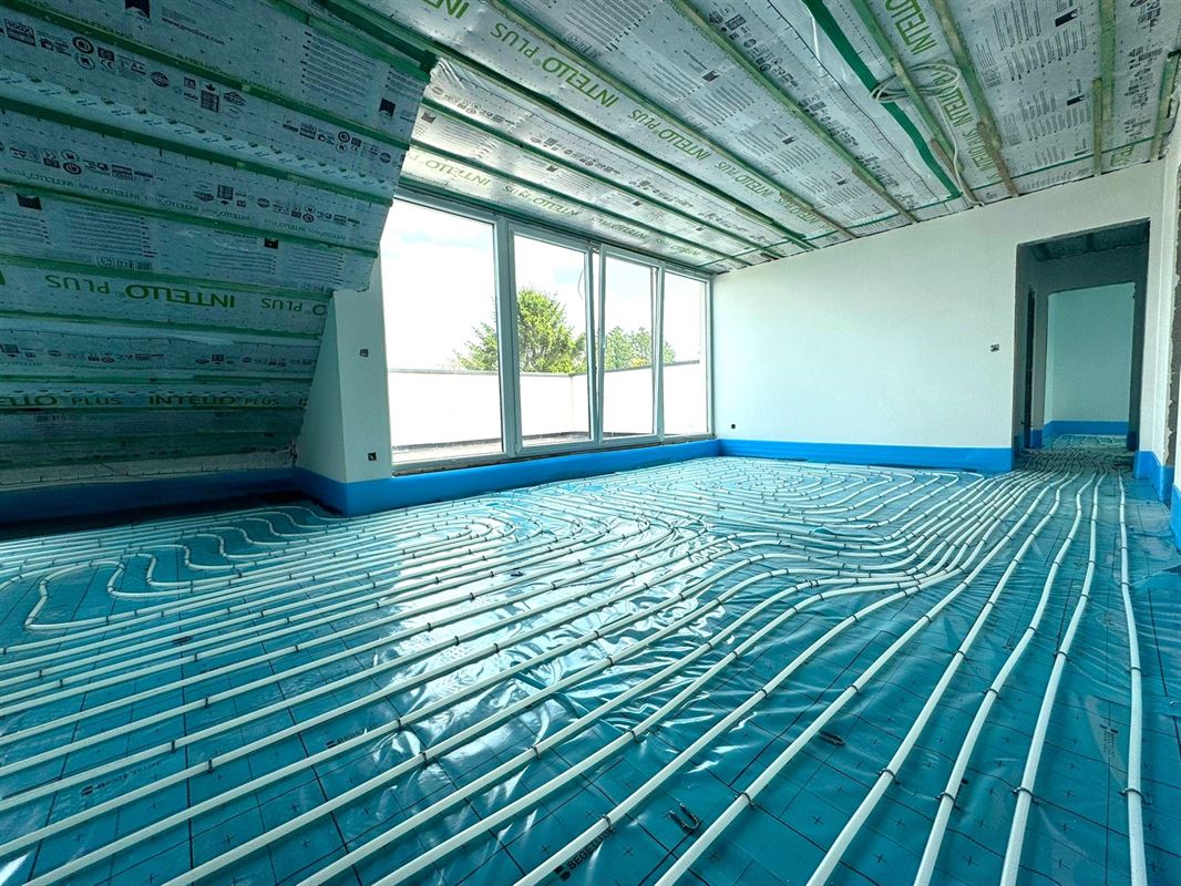 PENTHOUSE -  LUMINEUX, TERRASSE, 2CH - E22