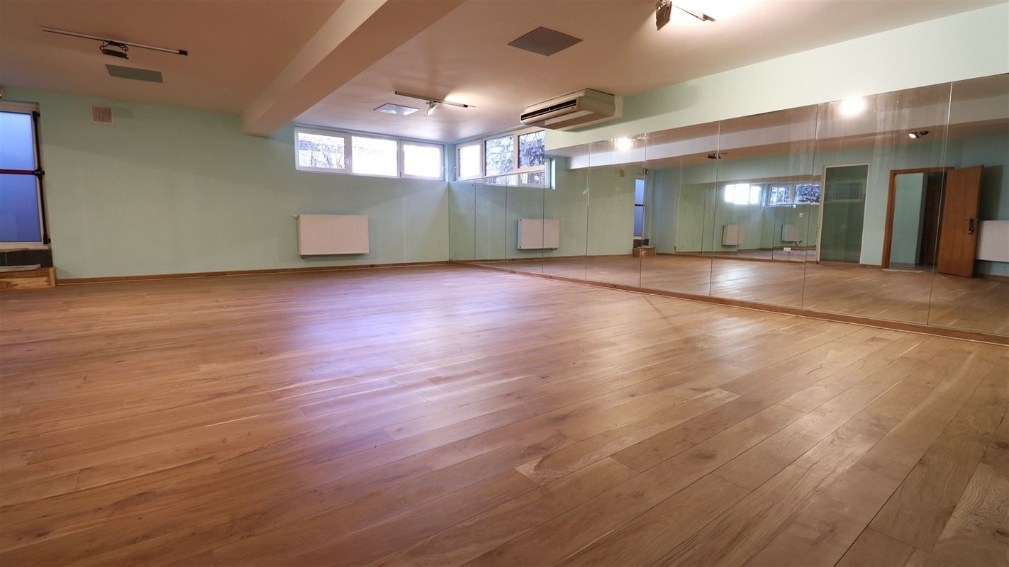 CENTRE DE REMISE EN FORME / BUREAUX/ CENTRE MEDICAL / GROS POTENTIEL