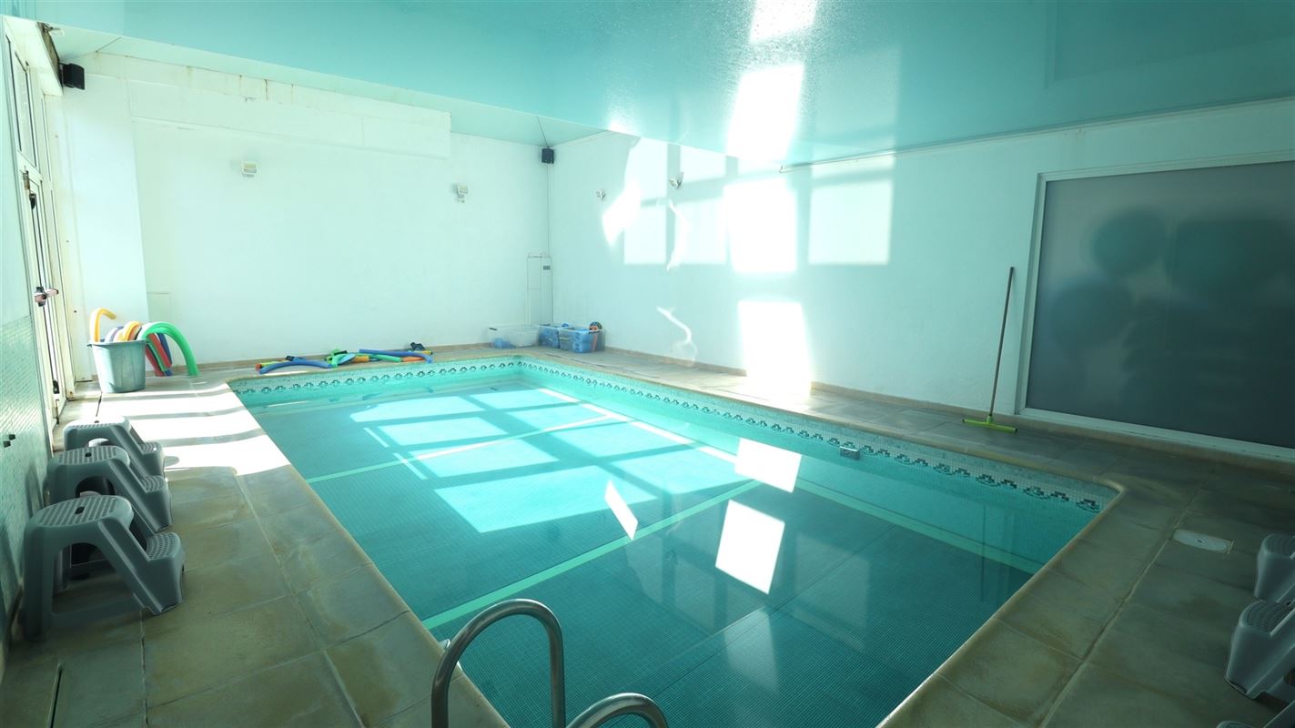 CENTRE DE REMISE EN FORME / BUREAUX/ CENTRE MEDICAL / GROS POTENTIEL