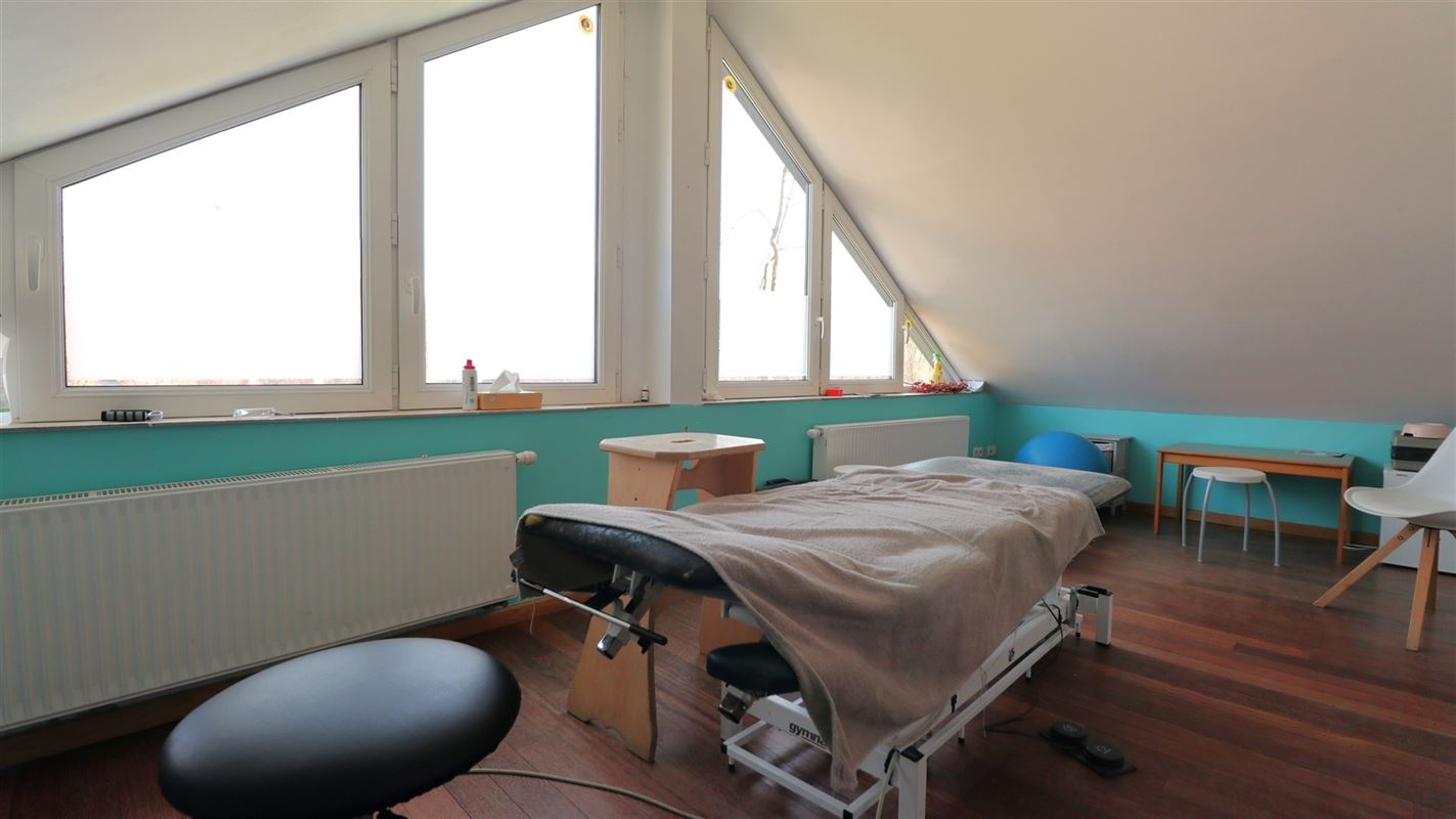 CENTRE DE REMISE EN FORME / BUREAUX/ CENTRE MEDICAL / GROS POTENTIEL