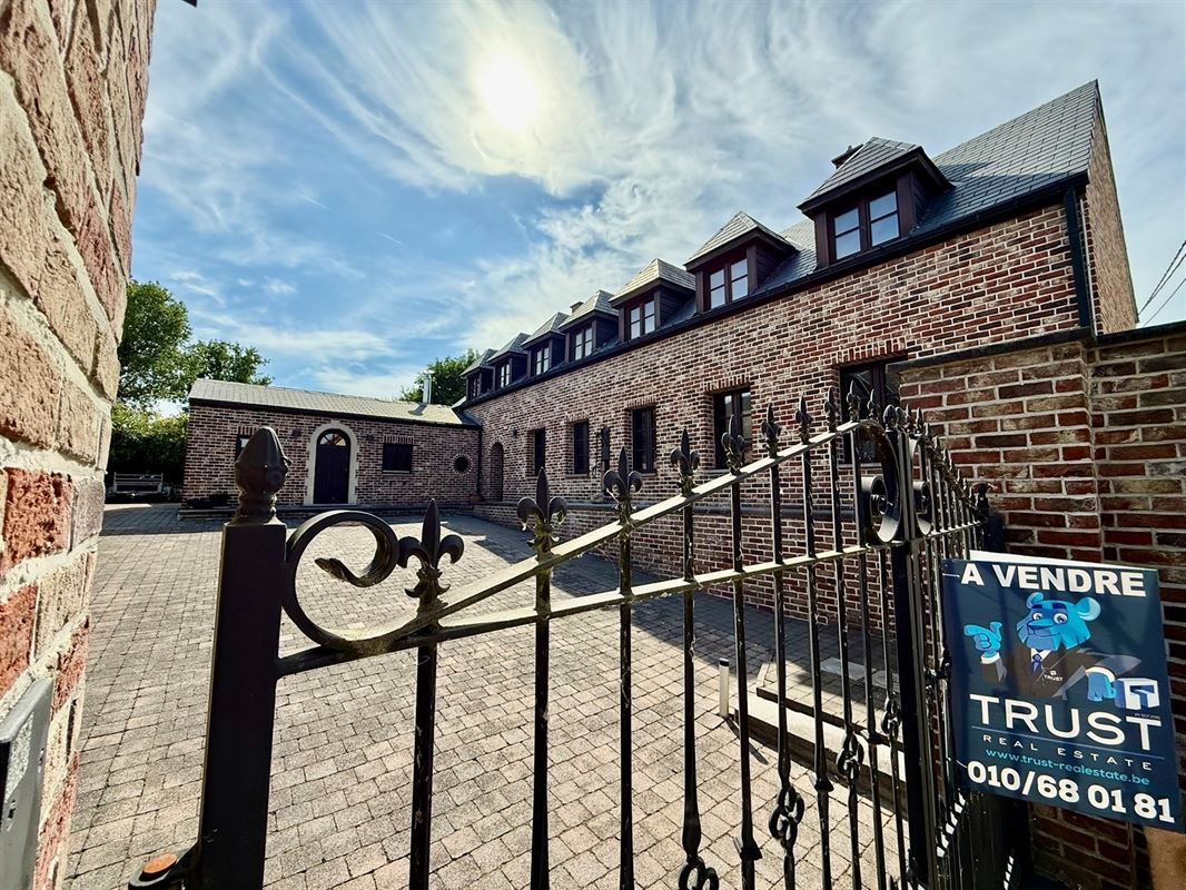 PISCINE - JACUZZI - JARDIN - 4 CH - CAMPAGNE