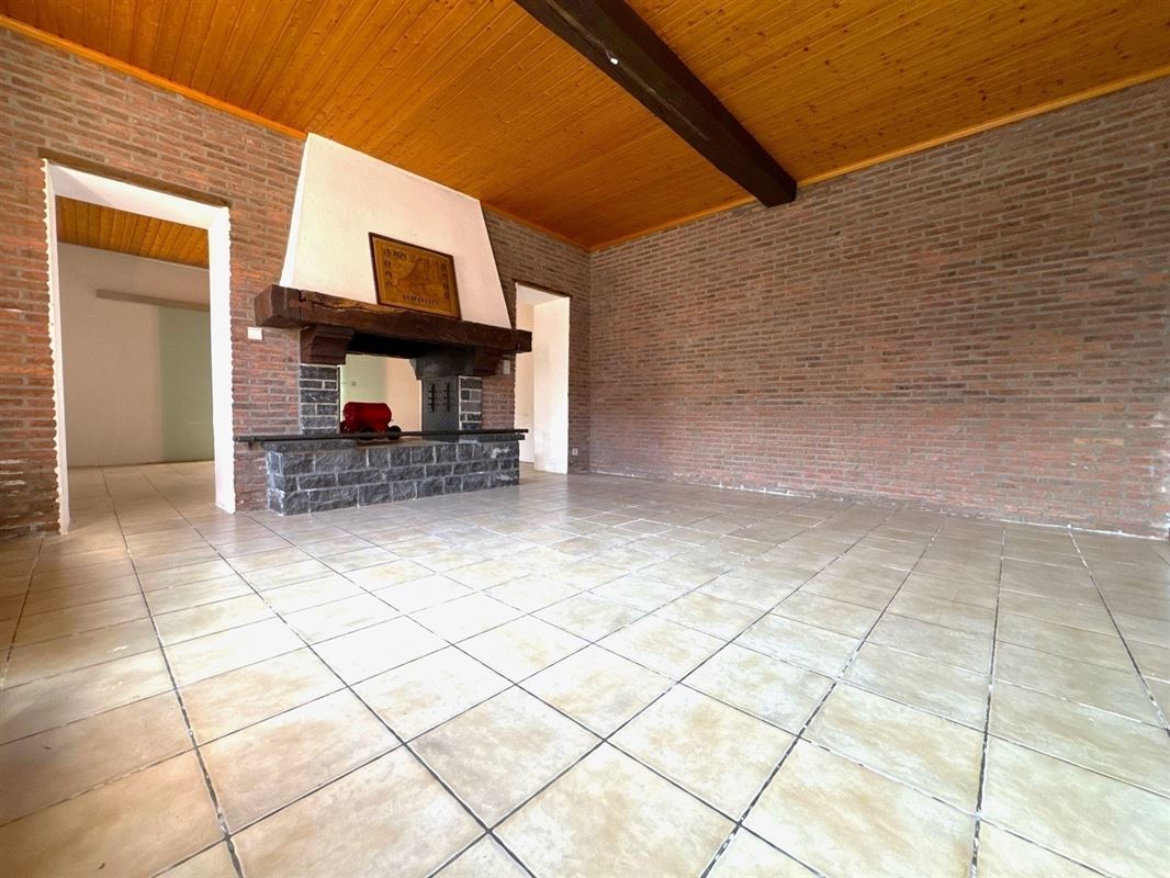 PISCINE - JACUZZI - JARDIN - 4 CH - CAMPAGNE