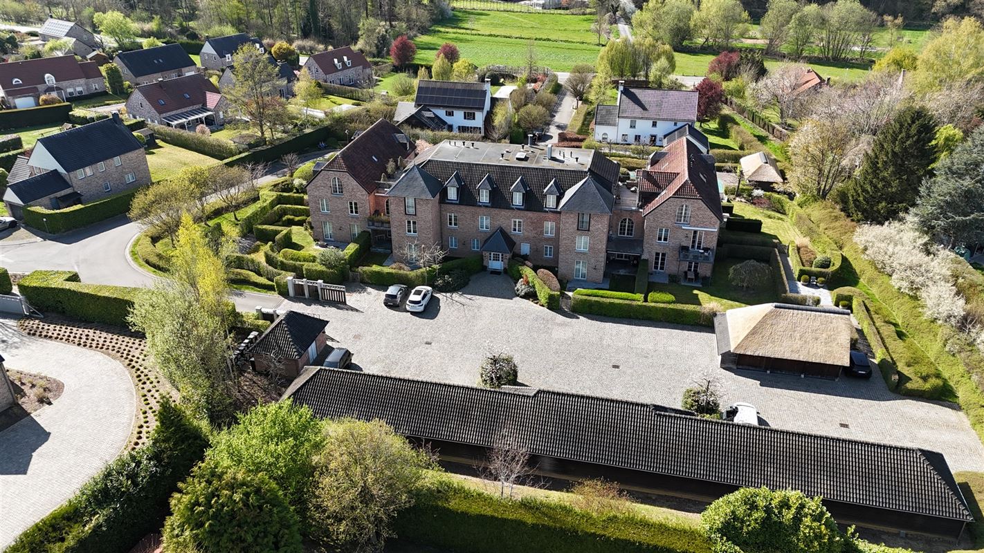 Magnifique appartement dans une copropriété avec piscine