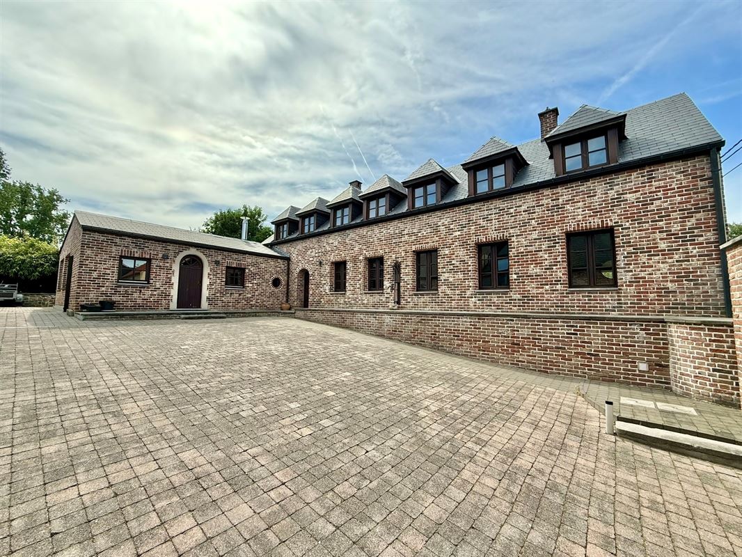 PISCINE - JACUZZI - JARDIN - 4 CH - CAMPAGNE