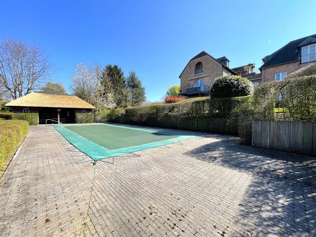 Magnifique appartement dans une copropriété avec piscine