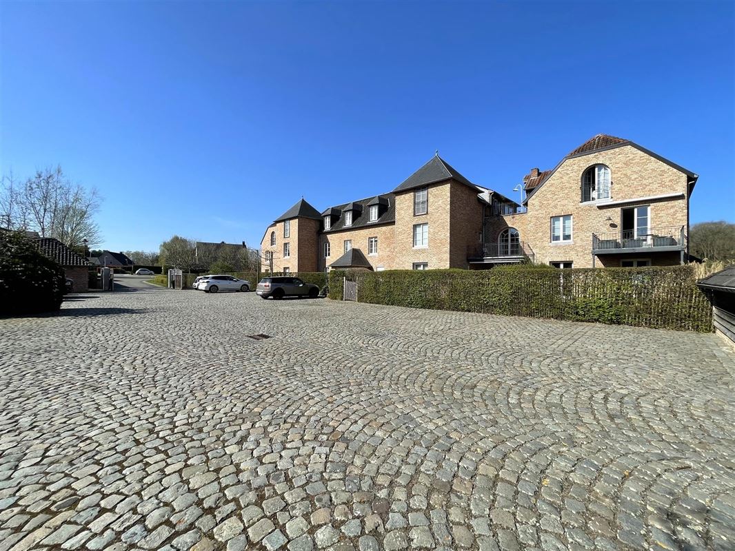 Magnifique appartement dans une copropriété avec piscine