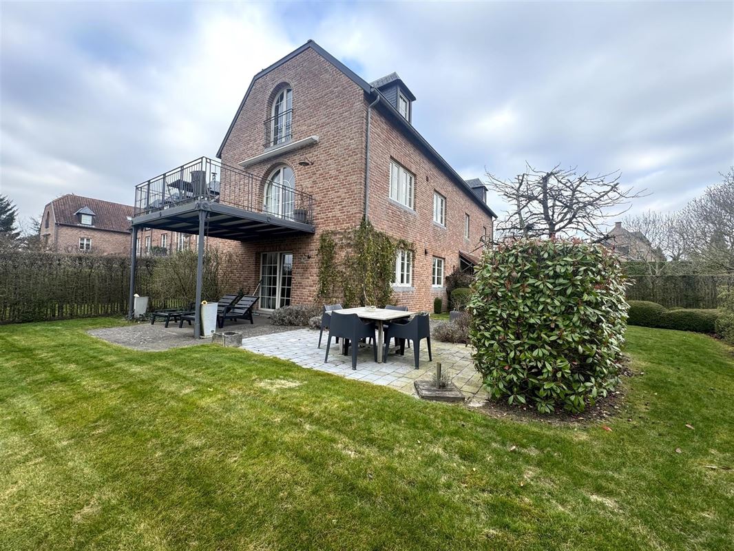 Magnifique appartement dans une copropriété avec piscine