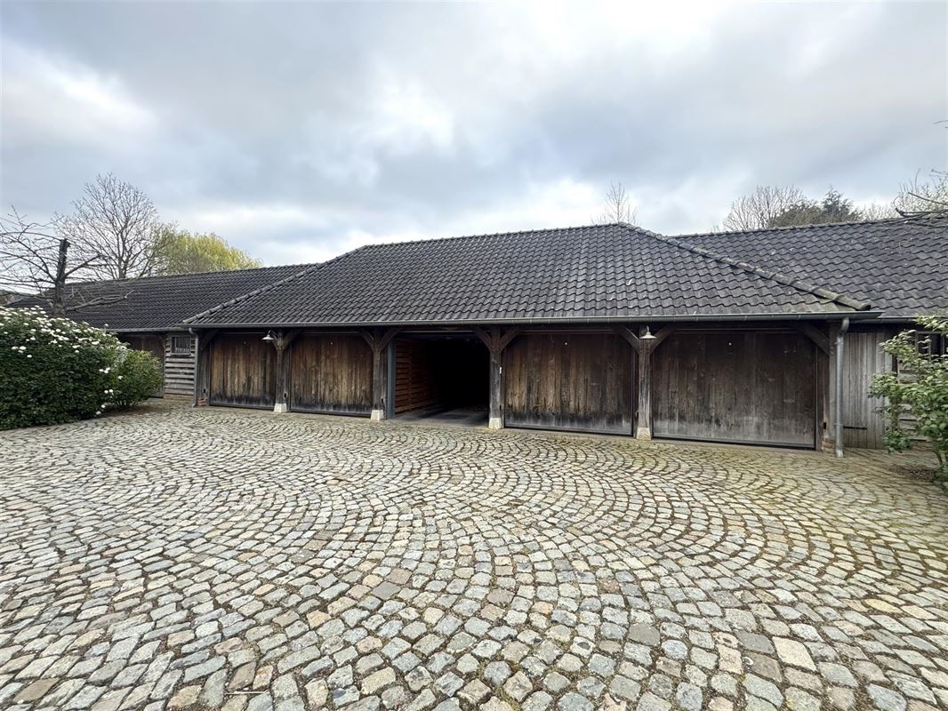 Magnifique appartement dans une copropriété avec piscine