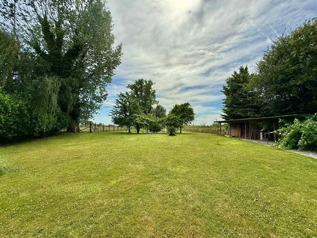 PISCINE - JACUZZI - JARDIN - 4 CH - CAMPAGNE