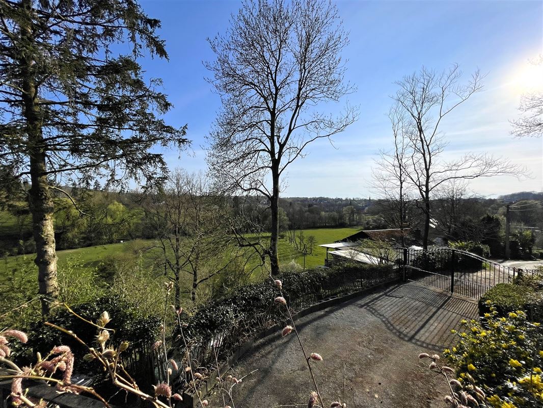 Villa nichée dans un cadre exceptionnel