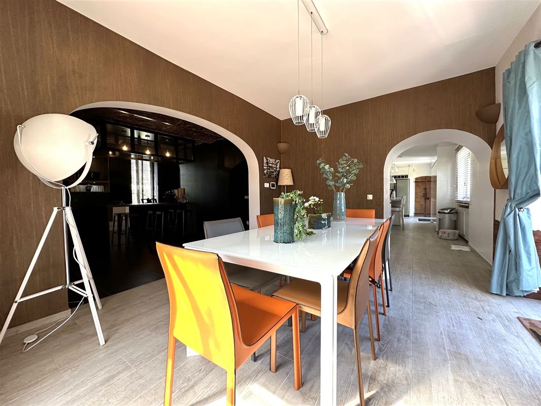 Splendide double habitation! 2 adresses- 2 parcelles!