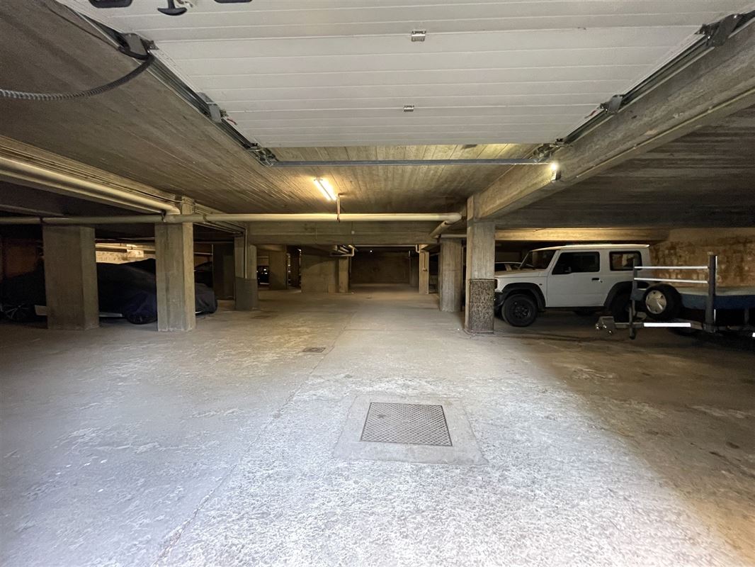 Emplacement de parking à proximité des facilités