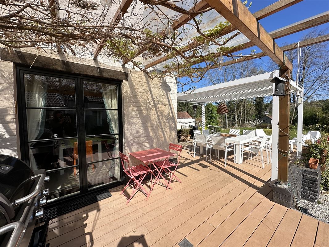 Splendide double habitation! 2 adresses- 2 parcelles!