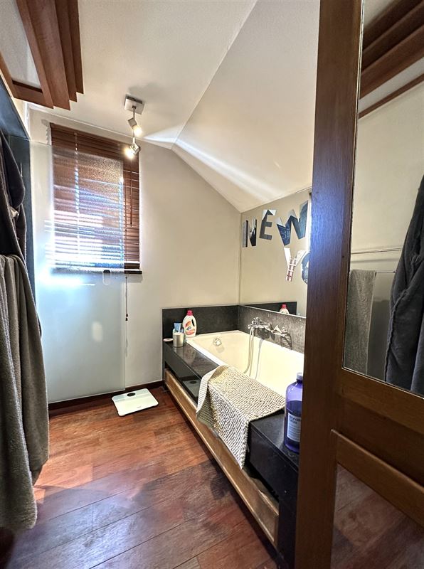 Splendide double habitation! 2 adresses- 2 parcelles!