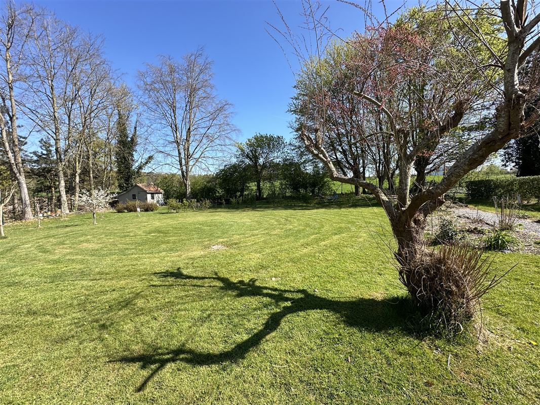 Splendide double habitation! 2 adresses- 2 parcelles!