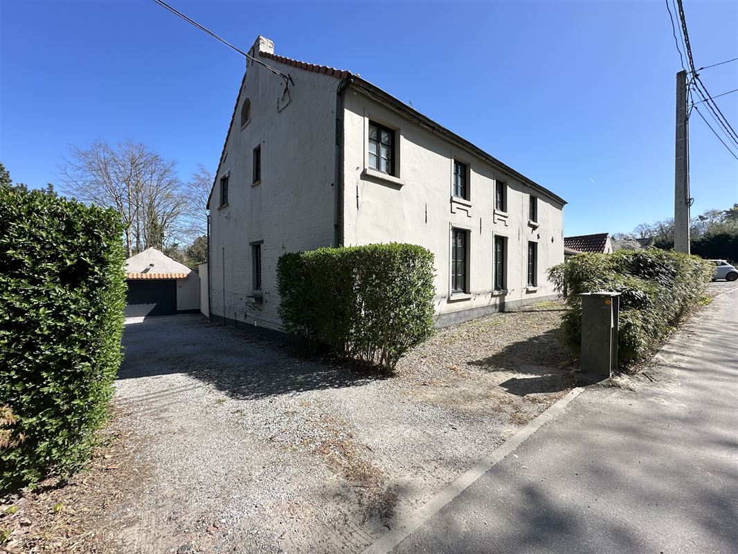 Splendide double habitation! 2 adresses- 2 parcelles!