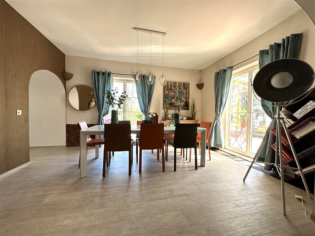 Splendide double habitation! 2 adresses- 2 parcelles!