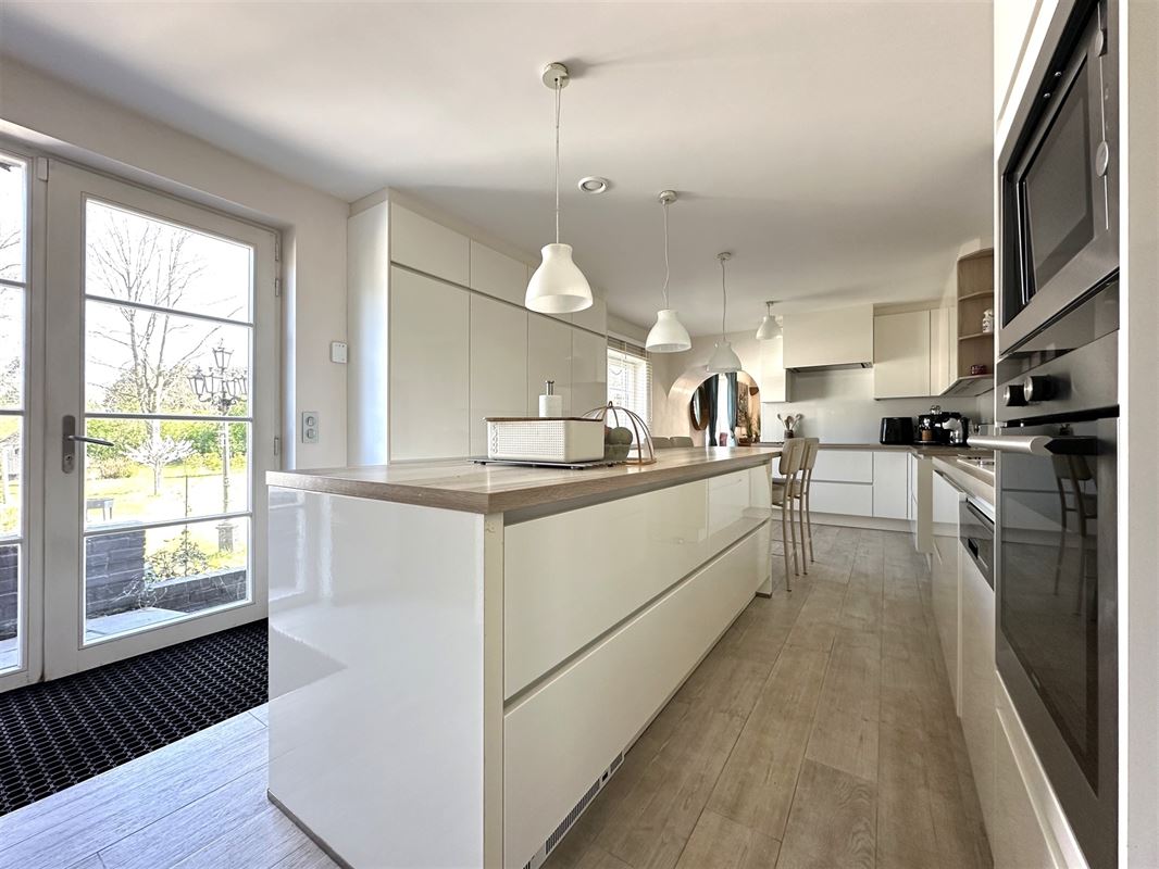 Splendide double habitation! 2 adresses- 2 parcelles!