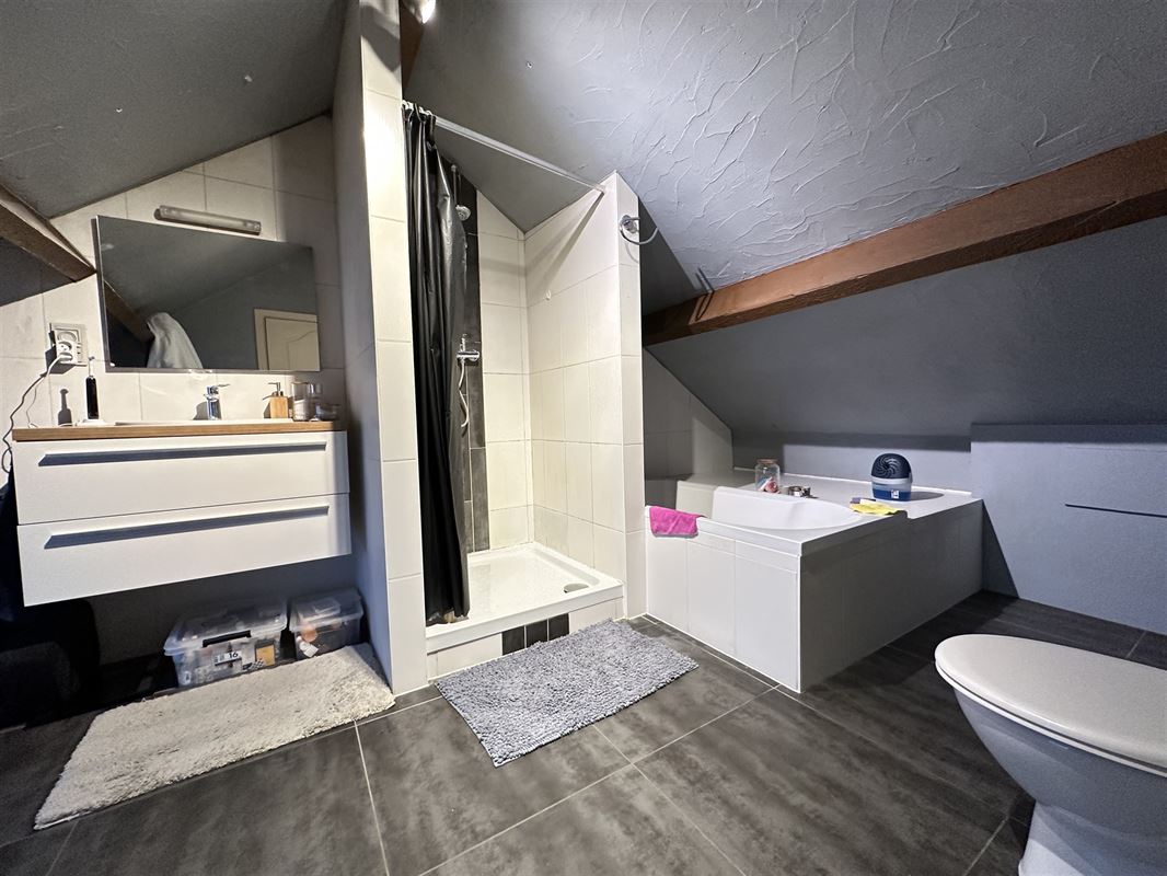 Splendide double habitation! 2 adresses- 2 parcelles!