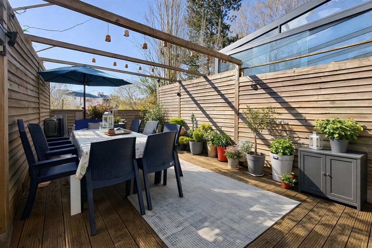 IMMEUBLE DE RAPPORT DANS LE CENTRE DE GREZ-DOICEAU