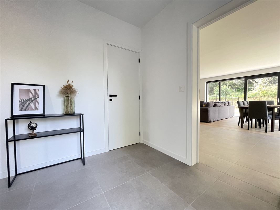 Charmant Rez-de-chaussée 2ch avec jardin! Superbes finitions