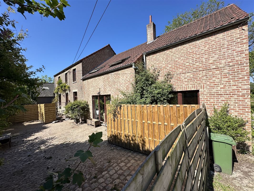 Propriété équestre: Maison, appt, écurie, pistes + loc prair