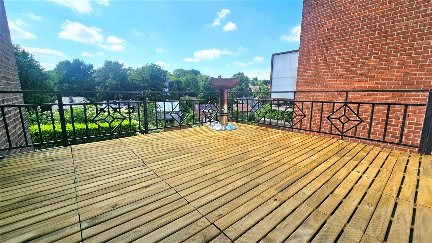 Grande terrasse plein sud !!