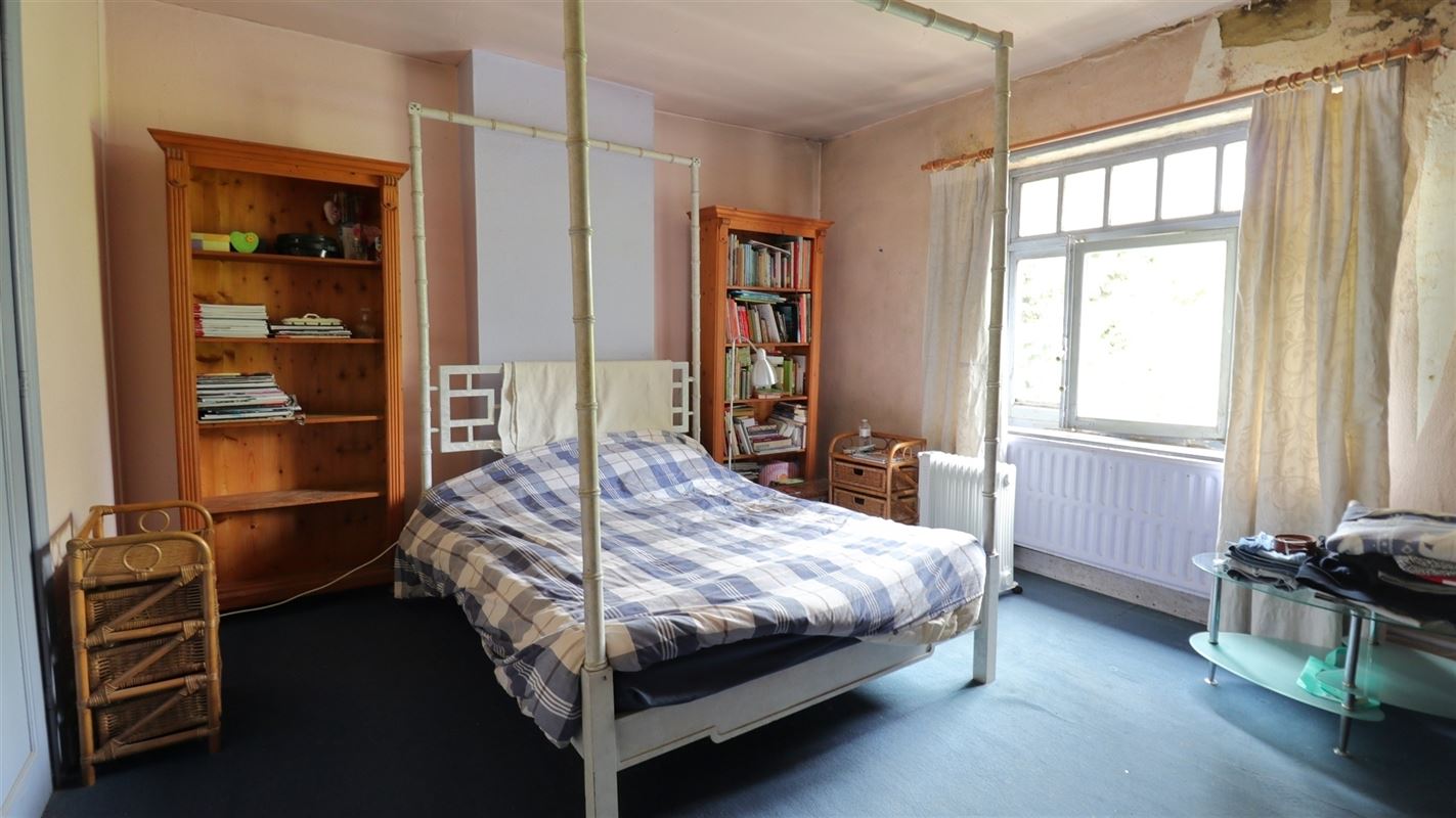 MAISON A RENOVER + PETITE MAISON PROF LIBERALE - FORET 2'