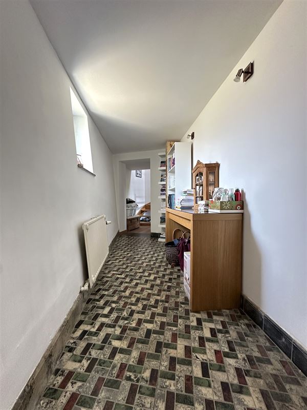 Charmante maison 3chambres - en retrait de la rue!