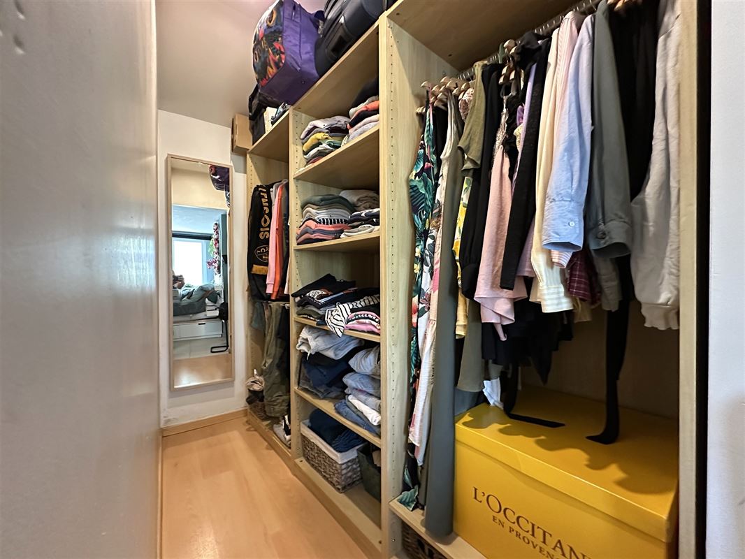 Charmante maison 3chambres - en retrait de la rue!