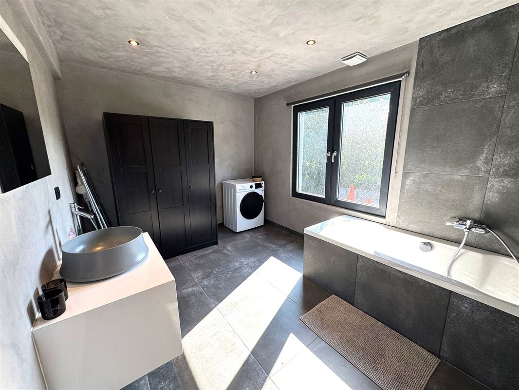 SIGNATURE BAIL EN COURS !!