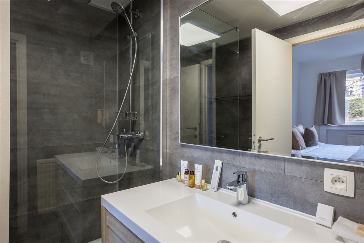 Appartement meublé 2 chambres avec PARKING privé !