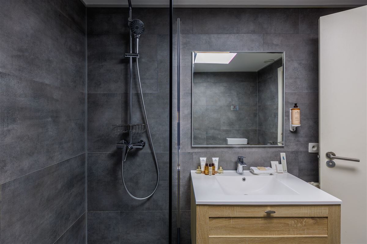 Appartement meublé 2 chambres avec PARKING privé !