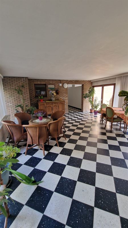 Appartement rénové avec services