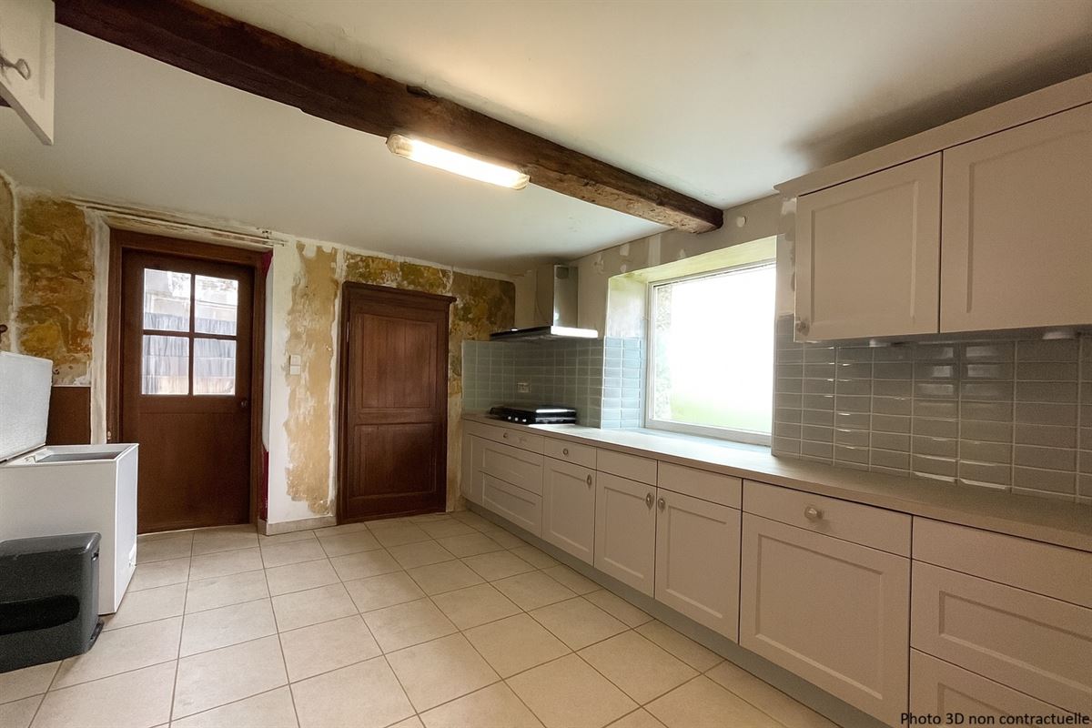 Propriété à rénover entièrement - Beau potentiel