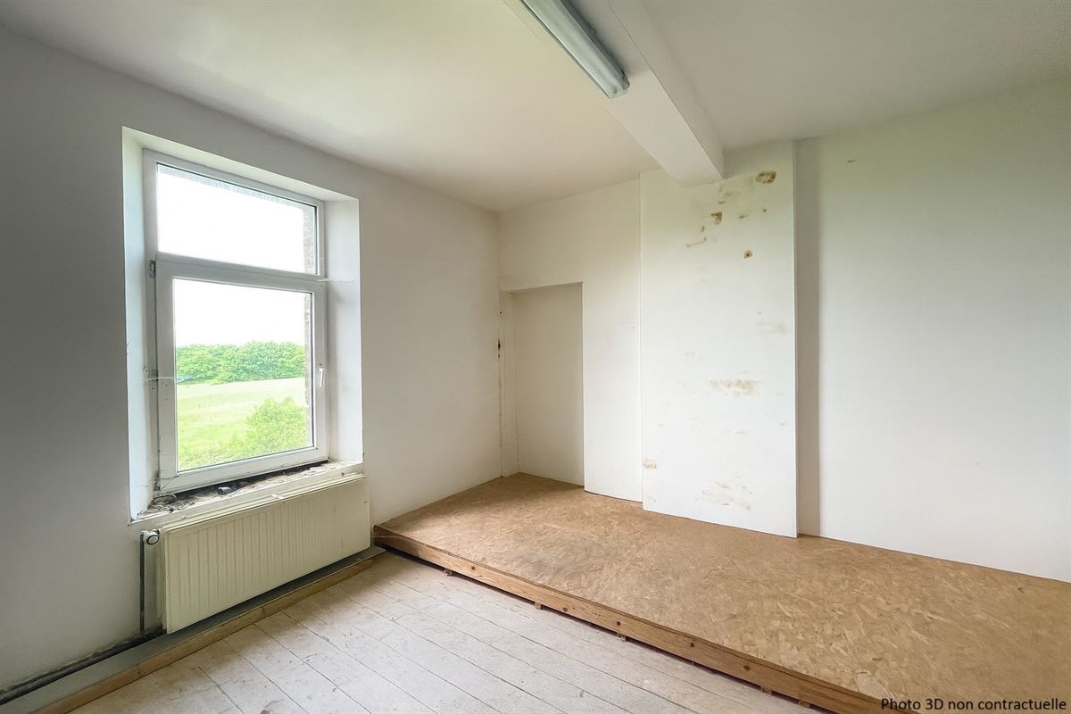 Propriété à rénover entièrement - Beau potentiel