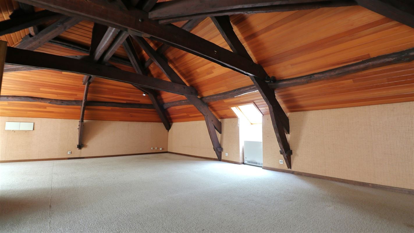 4M SOUS PLAFOND - CHARME - COUP DE COEUR - A RENOVER