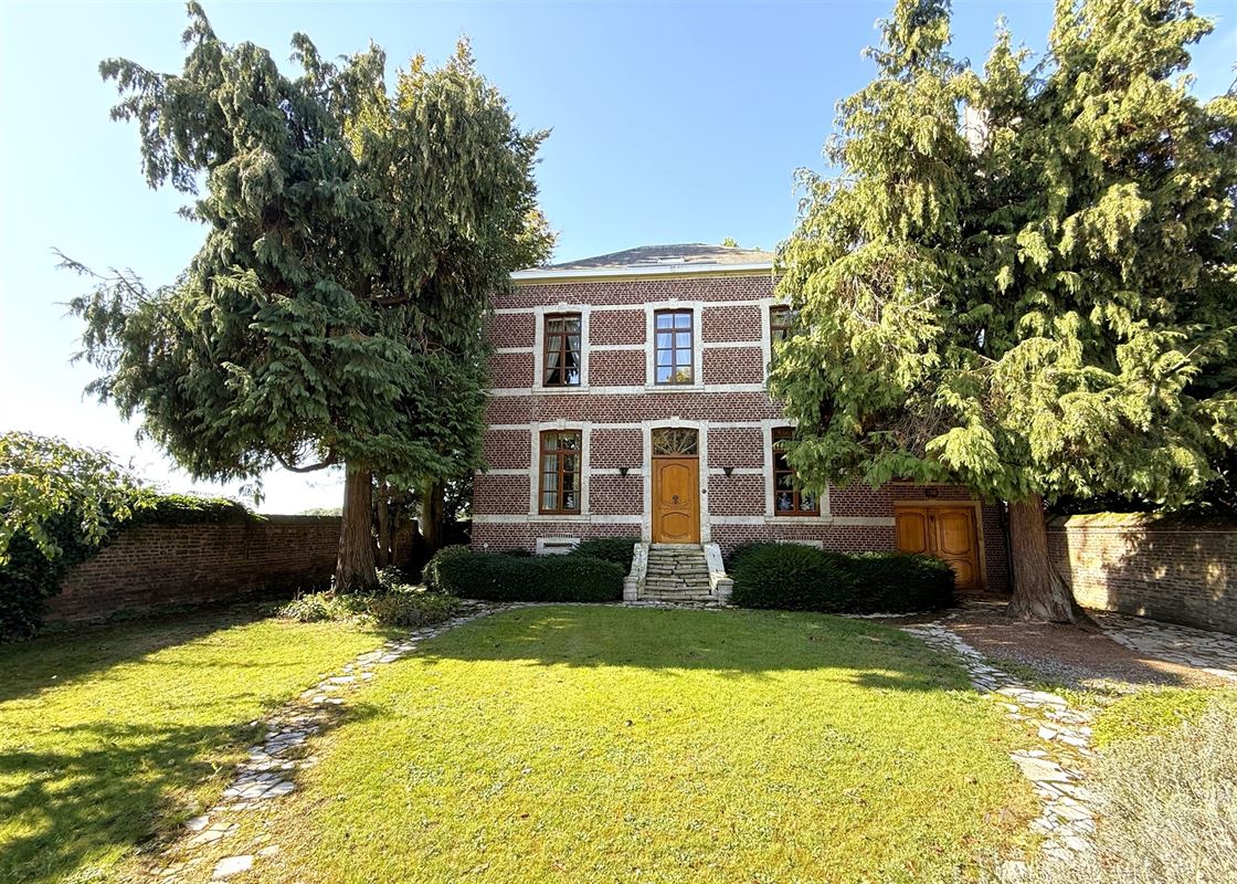 4M SOUS PLAFOND - CHARME - COUP DE COEUR - A RENOVER