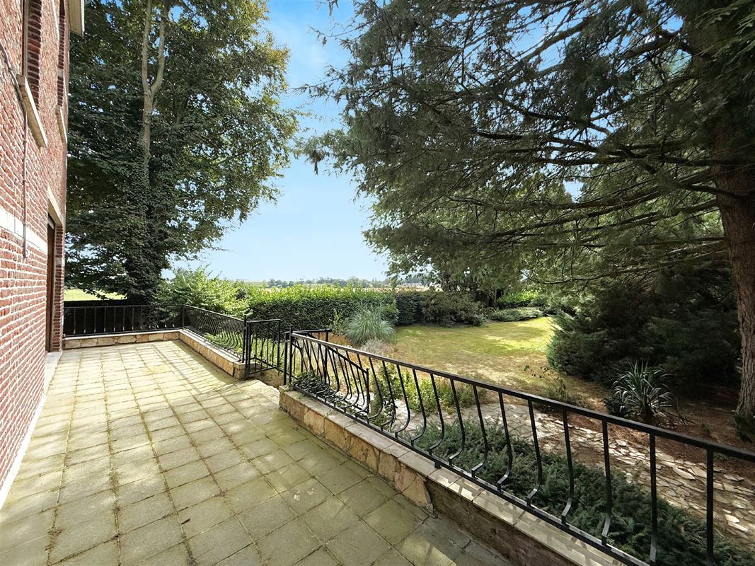 4M SOUS PLAFOND - CHARME - COUP DE COEUR - A RENOVER