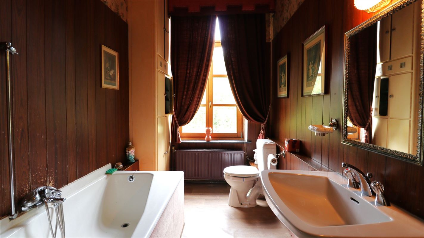 4M SOUS PLAFOND - CHARME - COUP DE COEUR - A RENOVER