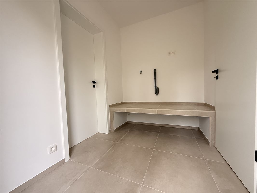 Jolie maison neuve! Belles finitions!
